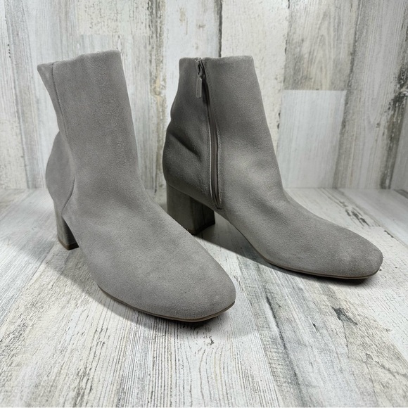 New Blondo Etana Waterproof Block Heel Round Toe Suede Bootie in Gray #323 - Picture 5 of 12
